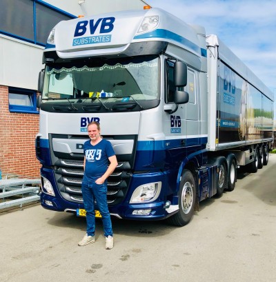 400_foto_kraker_trailers_bvb_2.jpg