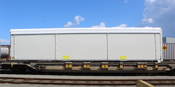 Huckepack trailer on rail